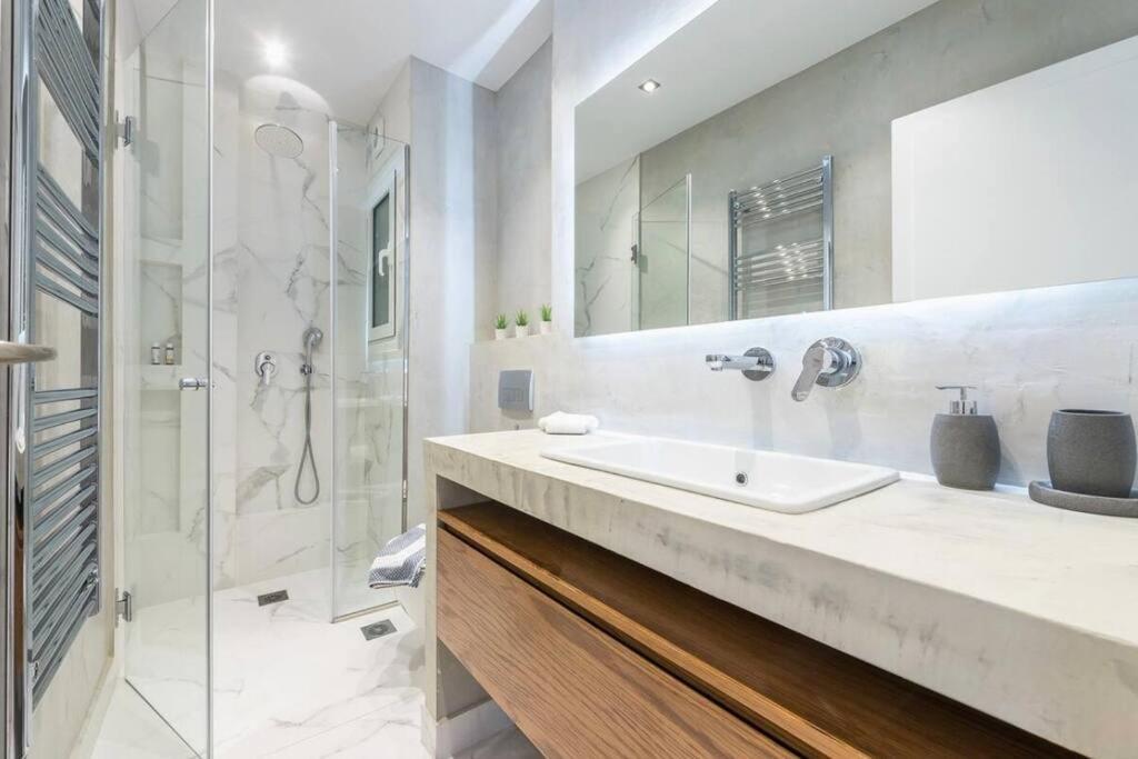 Syntagma H&B Apartment Athens Exterior photo